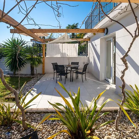 Apartment Palma-1 By Interhome
